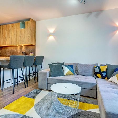 N.Joy Holiday Apartment 534 By Oak Residence Смолян Экстерьер фото